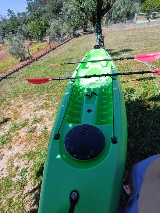 Kayak familar com remos