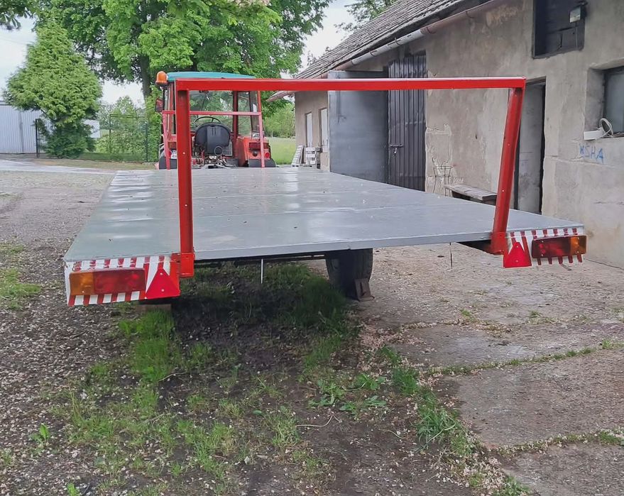 Przyczepa na bele
