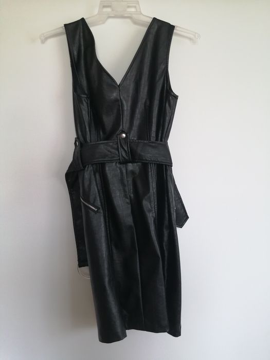 Skórzana sukienka Bershka rozmiar XS
