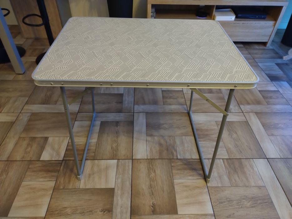 Stolik ogrodowy rozkladany