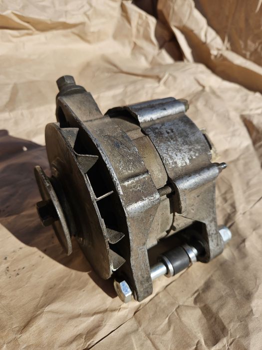 Аатомобильный генератор