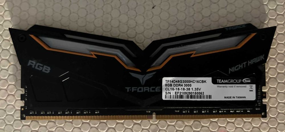Memória RAM DDR4 32GB Team Group T-Force Night Hawk RGB 3000MHz