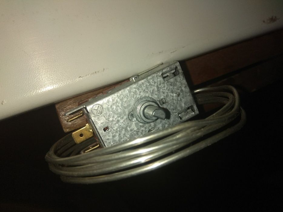 Терморегулятори для двохкамерних холдильників.