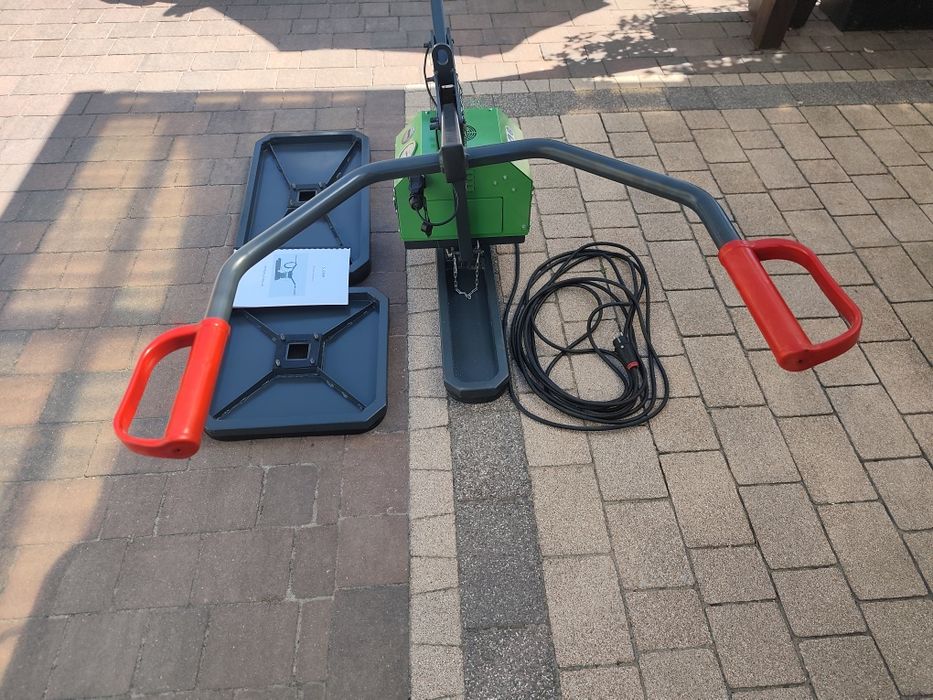 Chwytak prozniowy do przenoszenia płyt betonowych Sucker