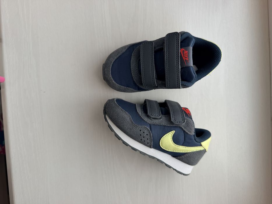 кросівки Nike 23,5 р