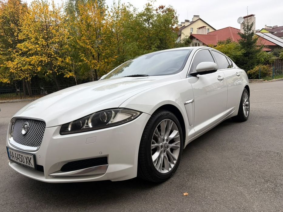 Продам JAGUAR XF 3.0