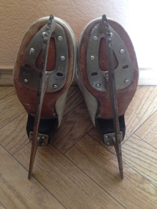 Продам коньки женские  cccр