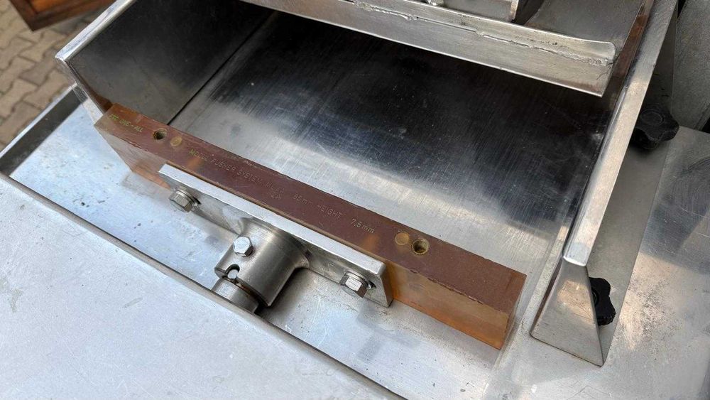 Krajalnica / Plastrownica do mięsa i wędlin FTC plasterki 2mm