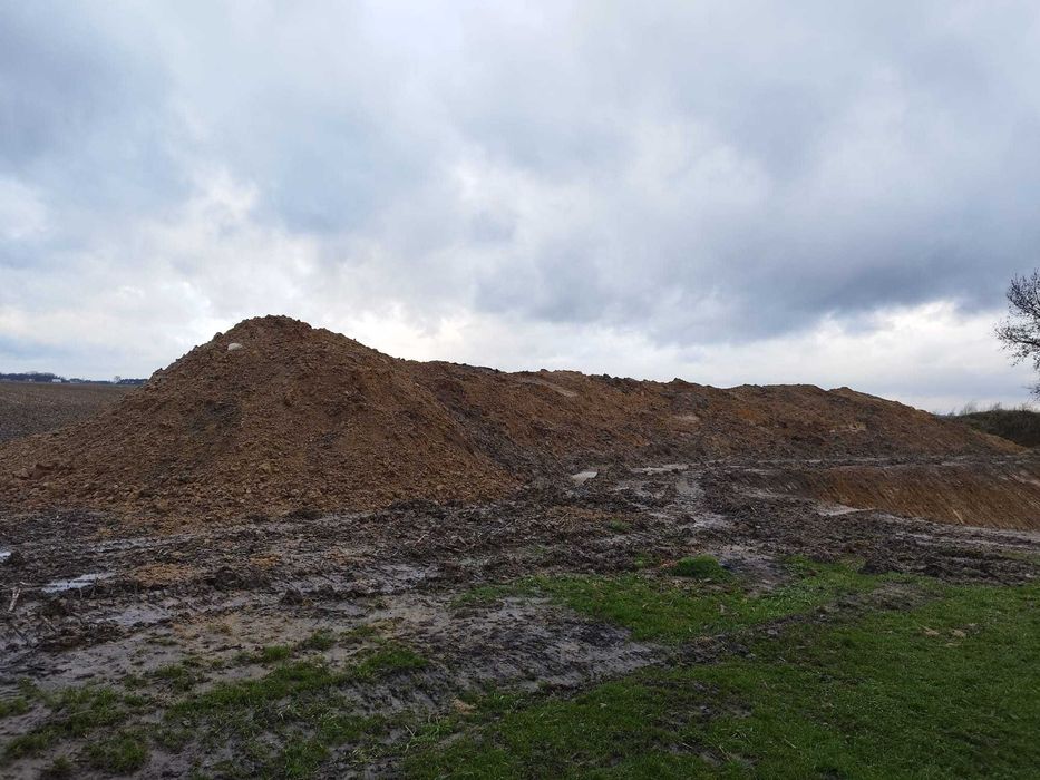 Oddam ziemię na podniesienie terenu