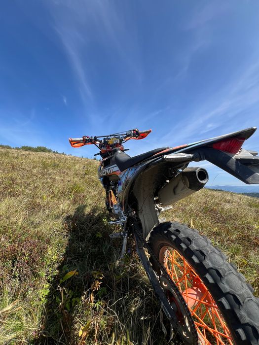 Kovi Advans 250.