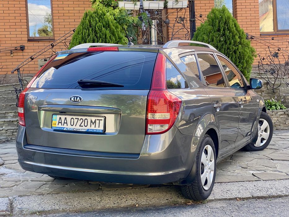 KIA Ceed sw 2012 газ