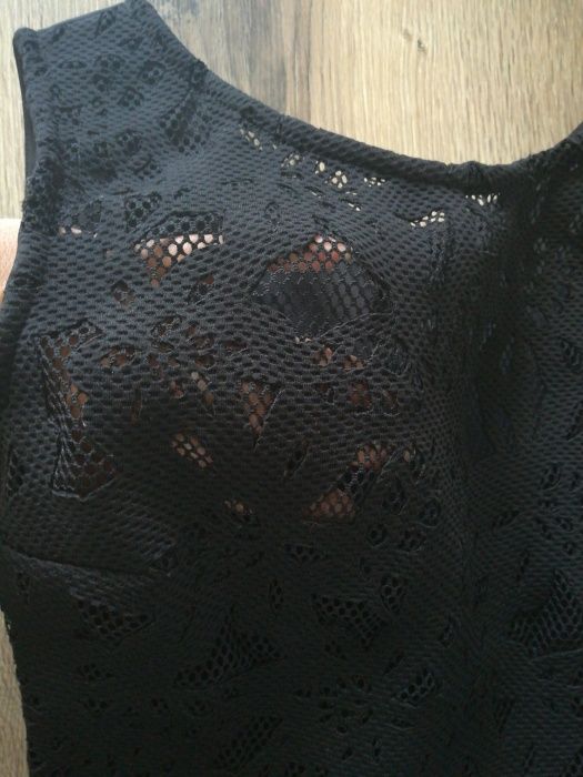 Piękna i wyjątkowa krótka sukienka Czarna Góra spódnica z tiulu