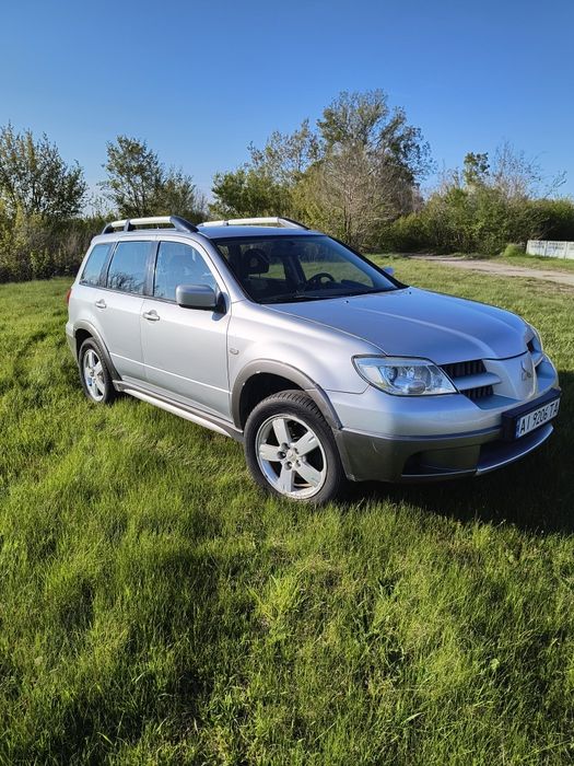 Продам Mitsubishi  Outlander 1