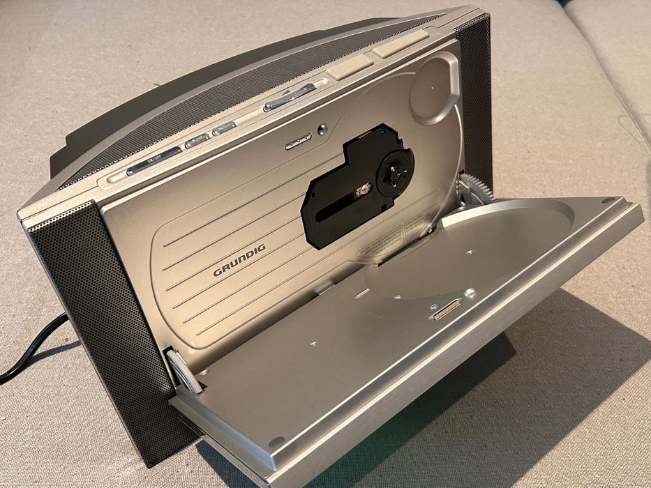 Miniwieża Grundig BT 1000 DAB+