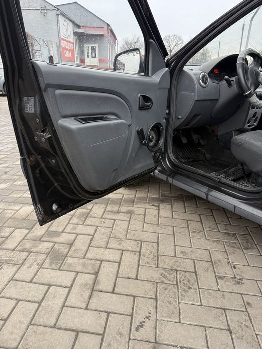 Renault Logan MCV в Універсалі Dacia