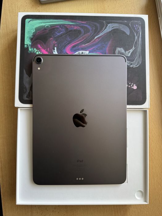 Apple iPad Pro 11” 64 GB 1. Generacji