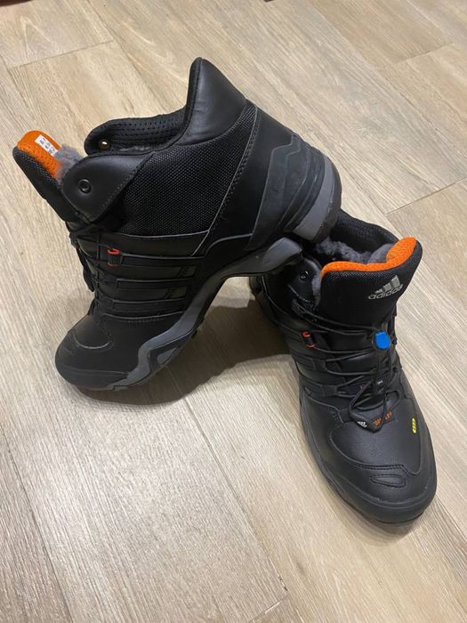 чорні чоловічі туристичні черевики Adidas Terrex Skychaser GORE-TEX