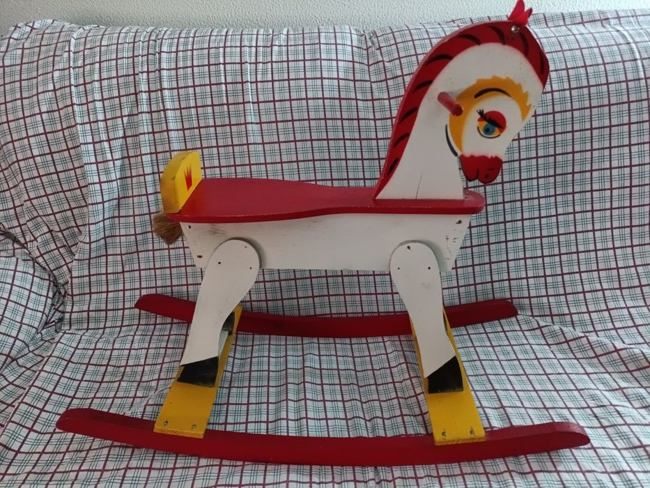 Cavalinho de madeira