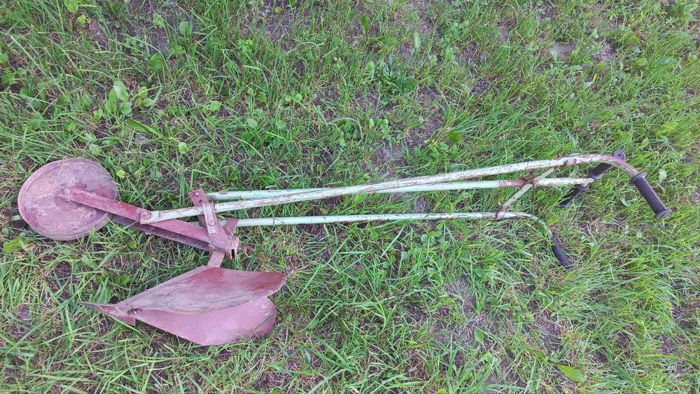 Продам плуг для посадки и окучивания картошки