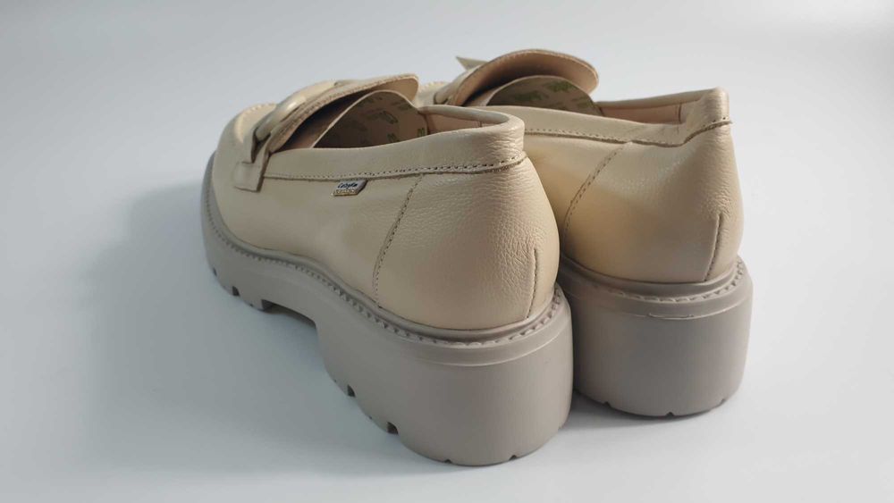 Callaghan Loafersy 32908 Beżowy rozmiar  39