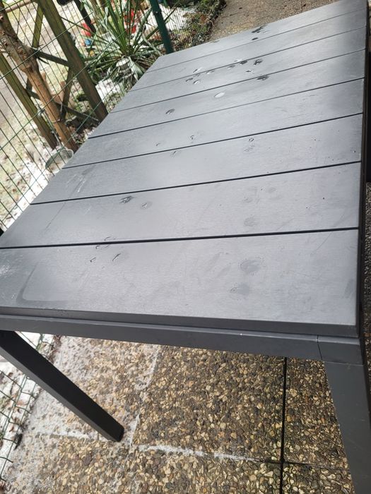 Rozkładany stół ogrodowy