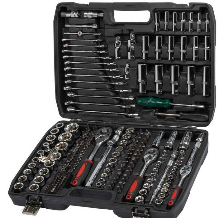 НАБОРИ інструментів ключів головок НАБОРЫ от 40 до 216 инструментов