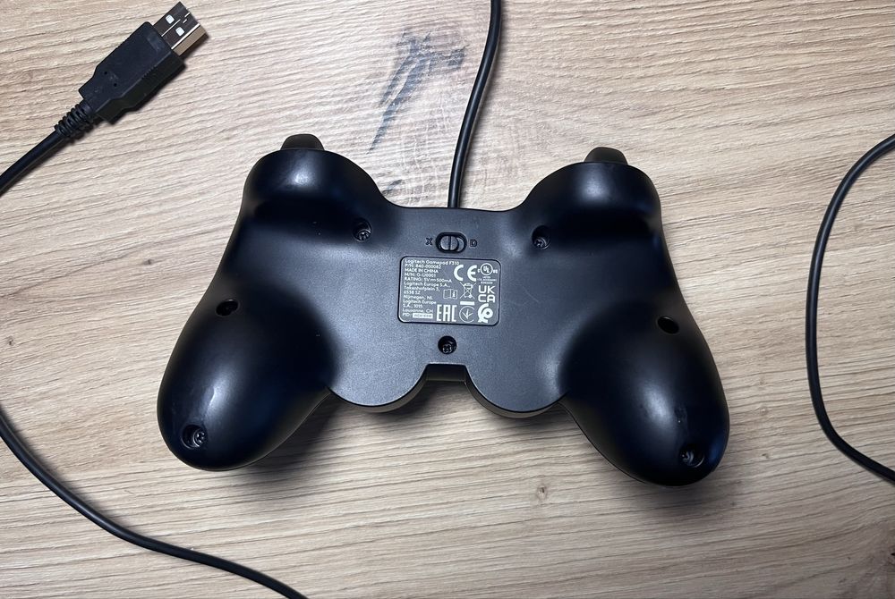 Геймпад Logitech F310