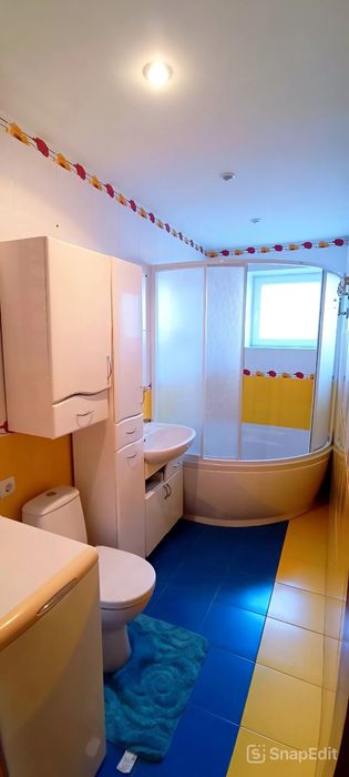 Продаж 2к квартири. з гаражем 30м2 в м. Кіцмань