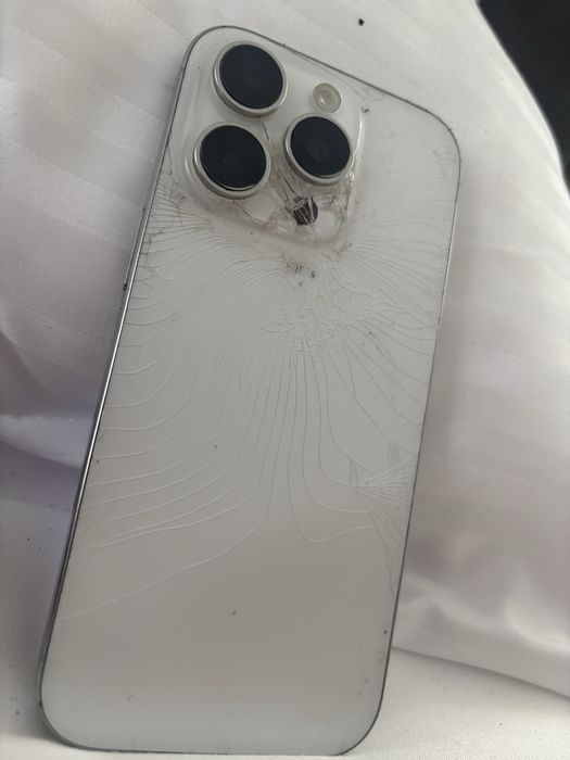 Iphone 16 pro 93% baterii zamienie na 15 pro max