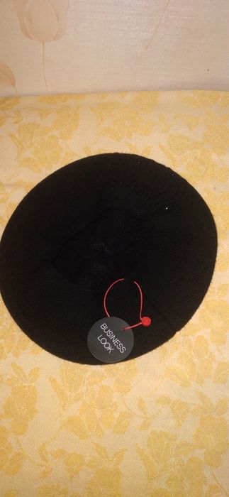 Продам новый берет 56 р.