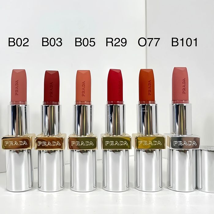 Помади Prada різні кольори