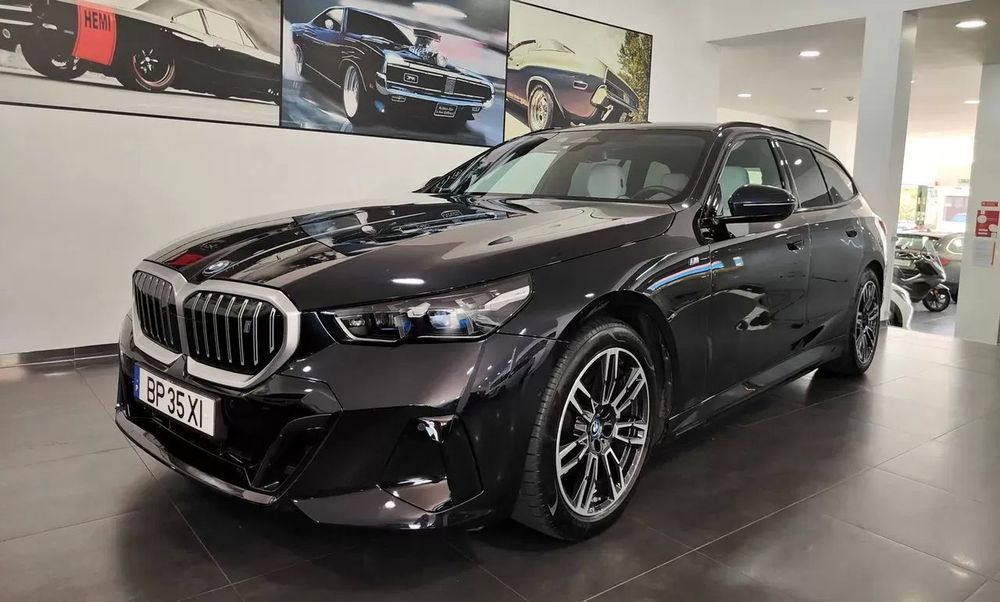 BMW i5 Touring eDrive40