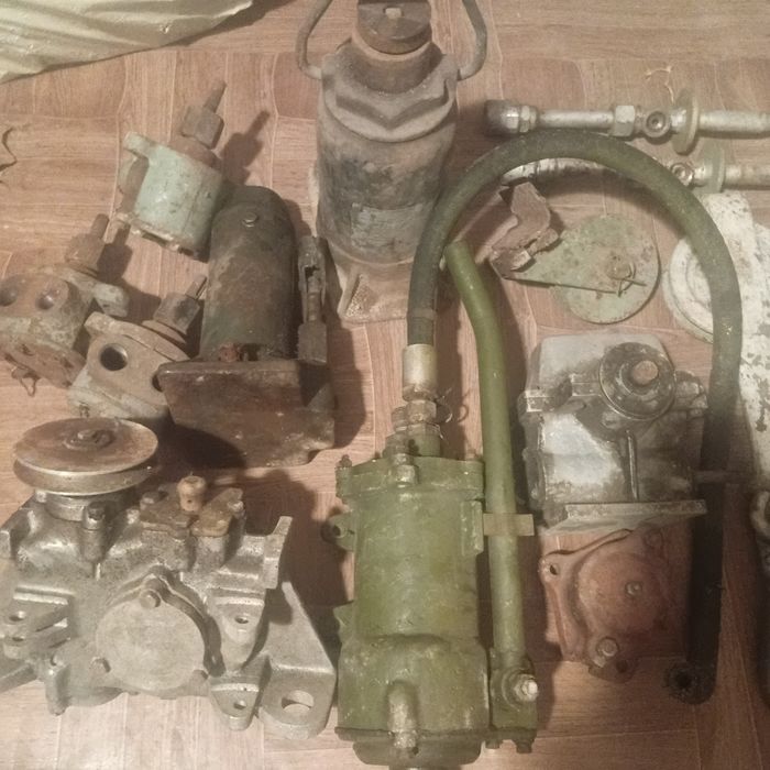 конденсатор,домкрат, насос,диод