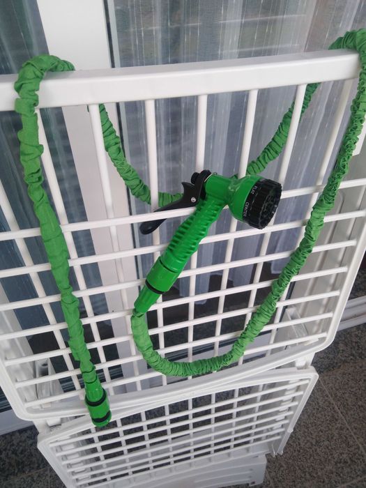 Mangueira Verde Com Pistola vários modos Flexível 2 Metros