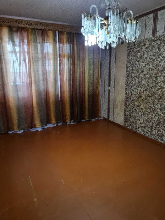 Продам 3 кімн. квартиру. р-н 3 міської лікарні. 28500