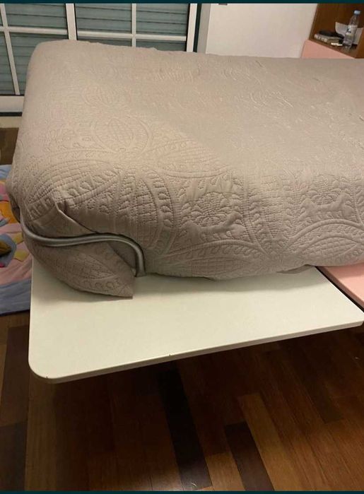 Cama com 1:35m de largura