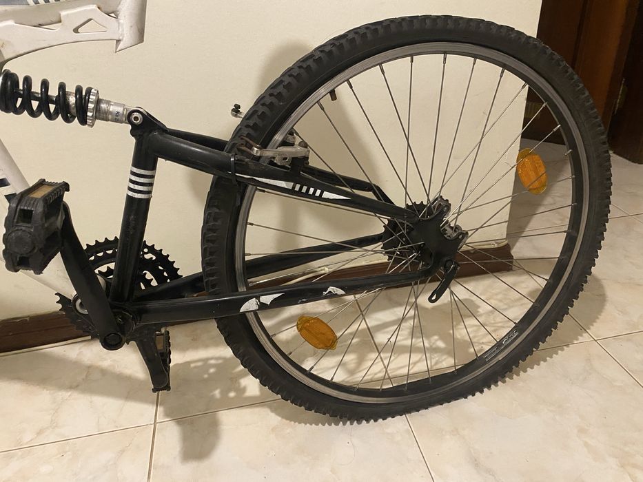 Comprei para fazer um projeto. 40 euros no estado que se encontra