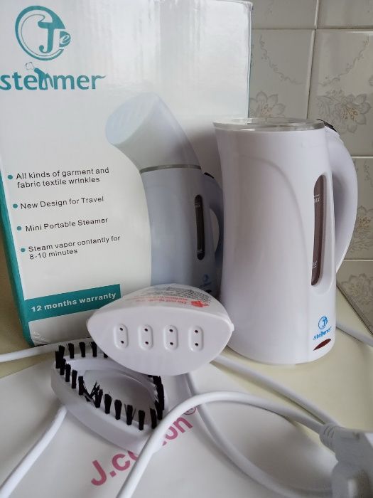 Отпариватель для одежды Steamer модель ST-0601F