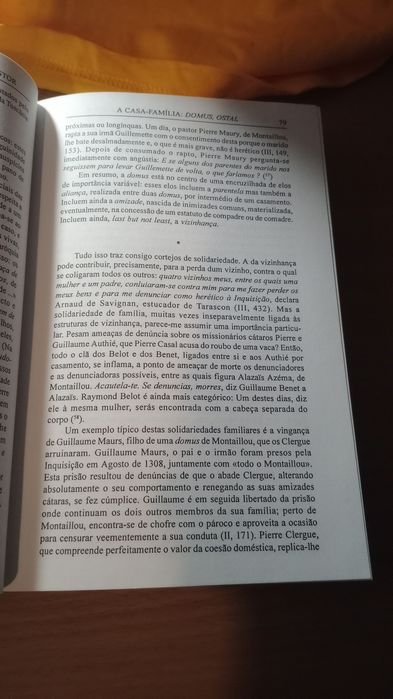 Livro antigo história