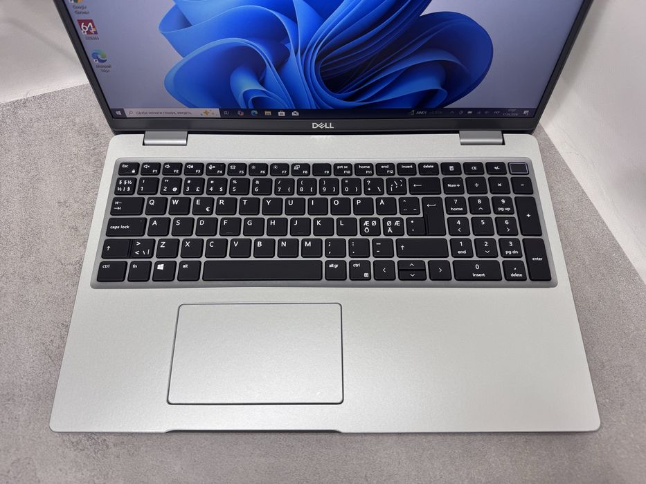 Ноутбук Dell Latitude 5520/i5-1135G7/16ГБ/512GB SSD/15.6"/Full HD IPS