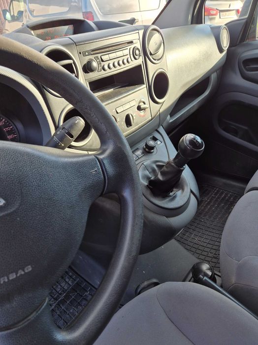 Peugot Partner blaszak 3 osobowy