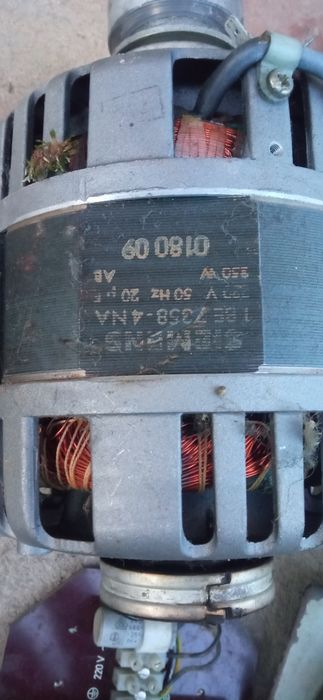 Електромотори Siemens та деталі до крісла Sirona !