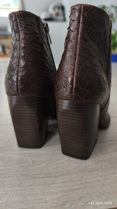 Botki Gino Rossi 38