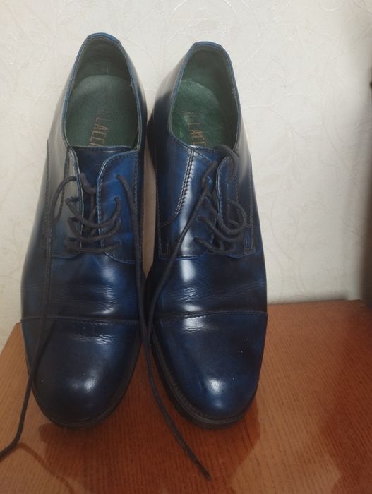 Дербі, бренда Il Laccio.  39 розмір