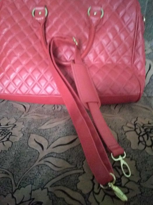 Продам  женскую сумку