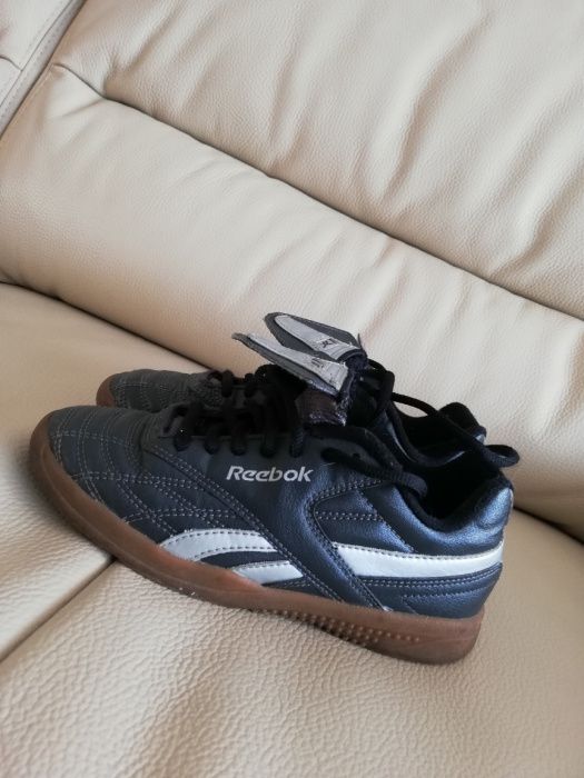 Czarne buty Reebok 33