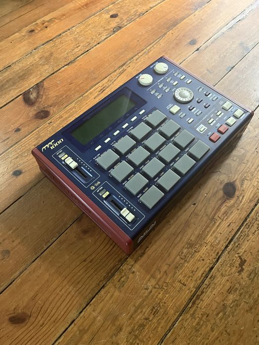Akai MPC 1000 (Upgraded)