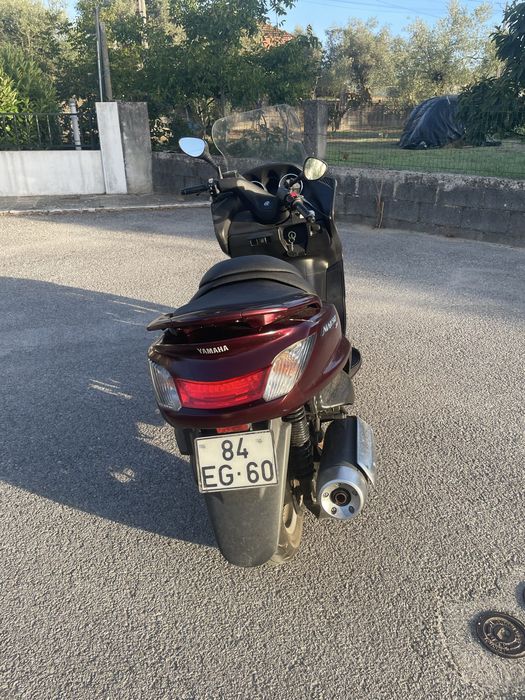 Maxi scooter Yamaha Majesty 400 só 23.000kms