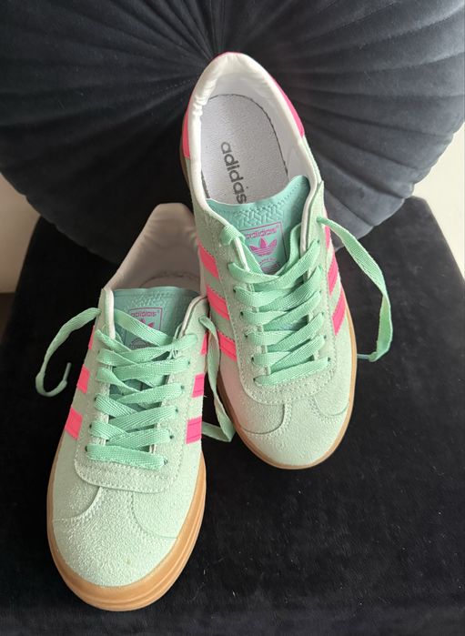 Śliczne miętowe sneakersy Adidas Gazelle