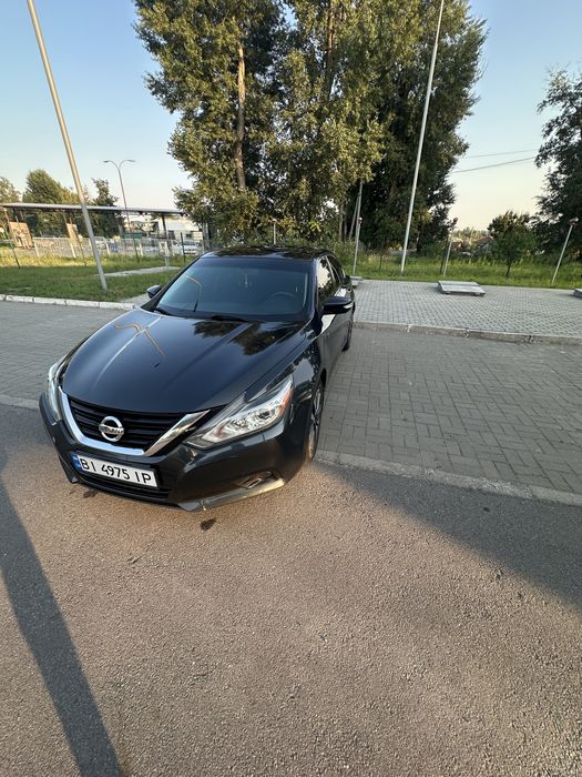 Продам nissan altima